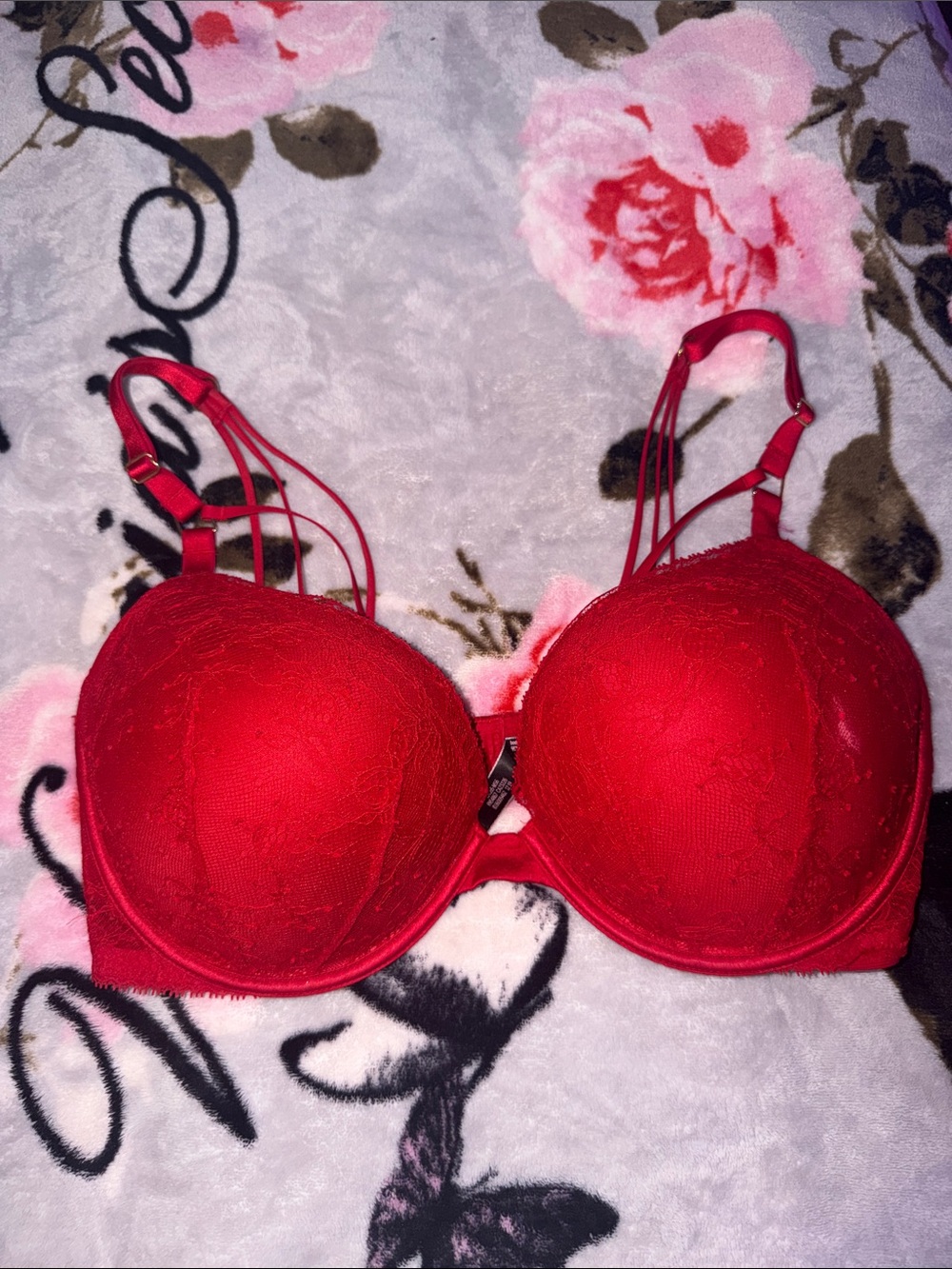 Victoria's Secret Red Lace Strappy Push-Up Bra